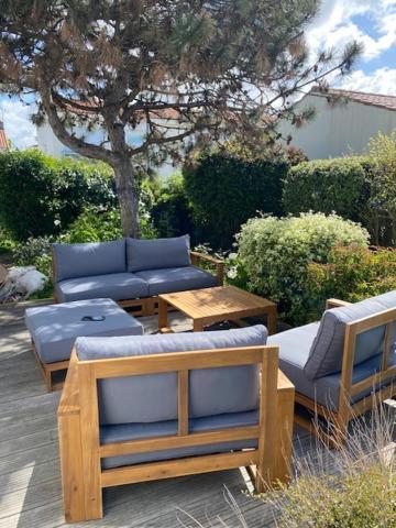 Maison Centre Ville Avec Jardin , Terrasse, Et Garage Velos La Rochelle  Esterno foto